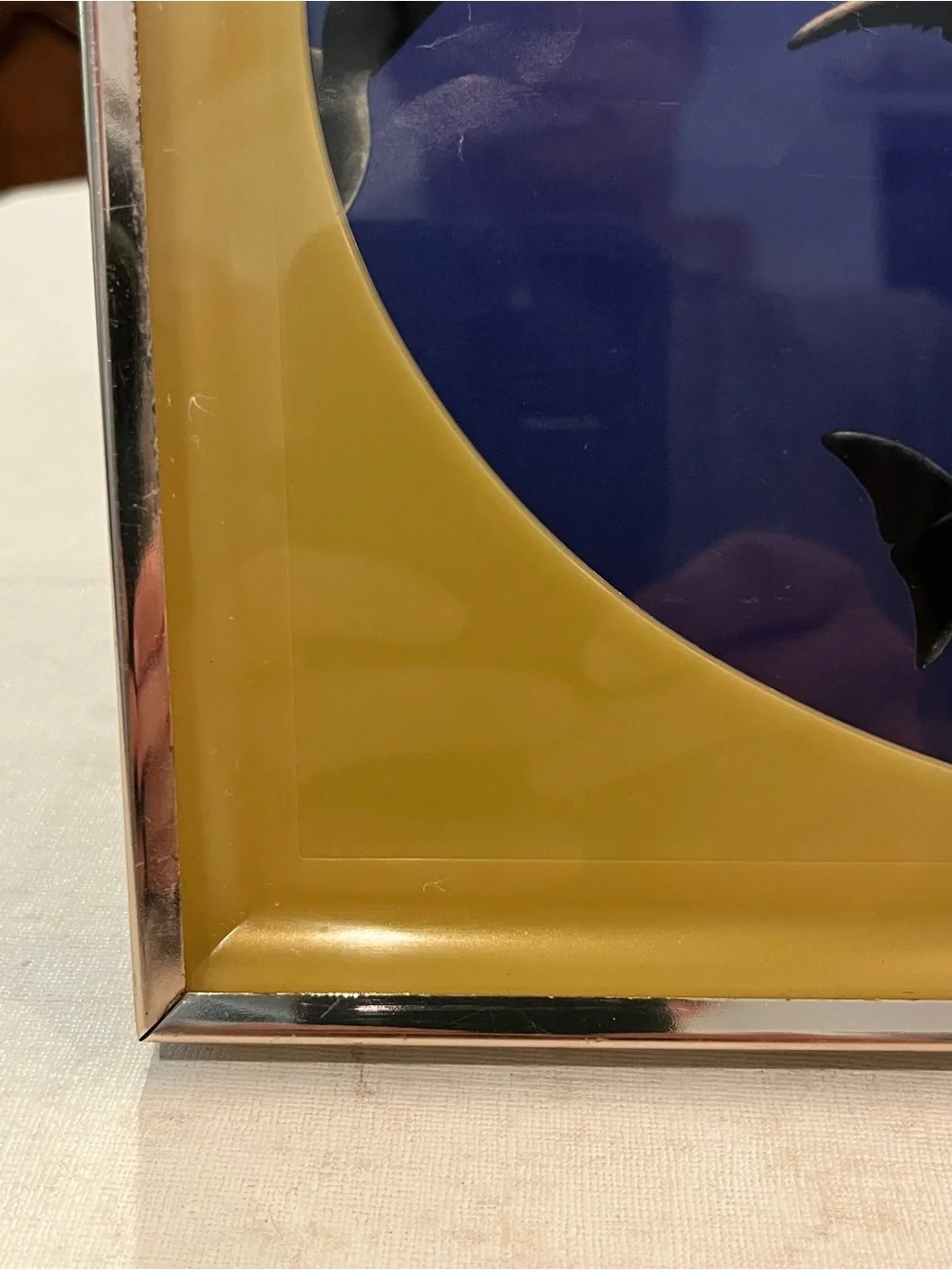 Vintage gold tone brass frame with yellow oval matte. GUC!